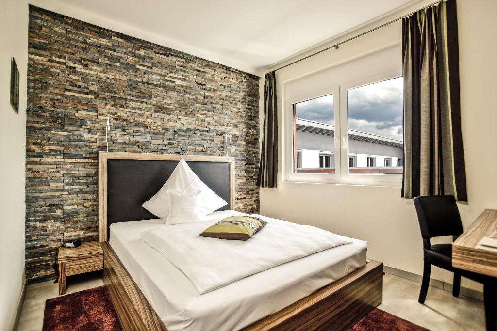 Hotel Maxis - Digitaler Self-Check-In - Karlsbad Phòng bức ảnh